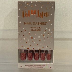 Red Aspen ‘Sparkle On, Darling’ Press-On Nails